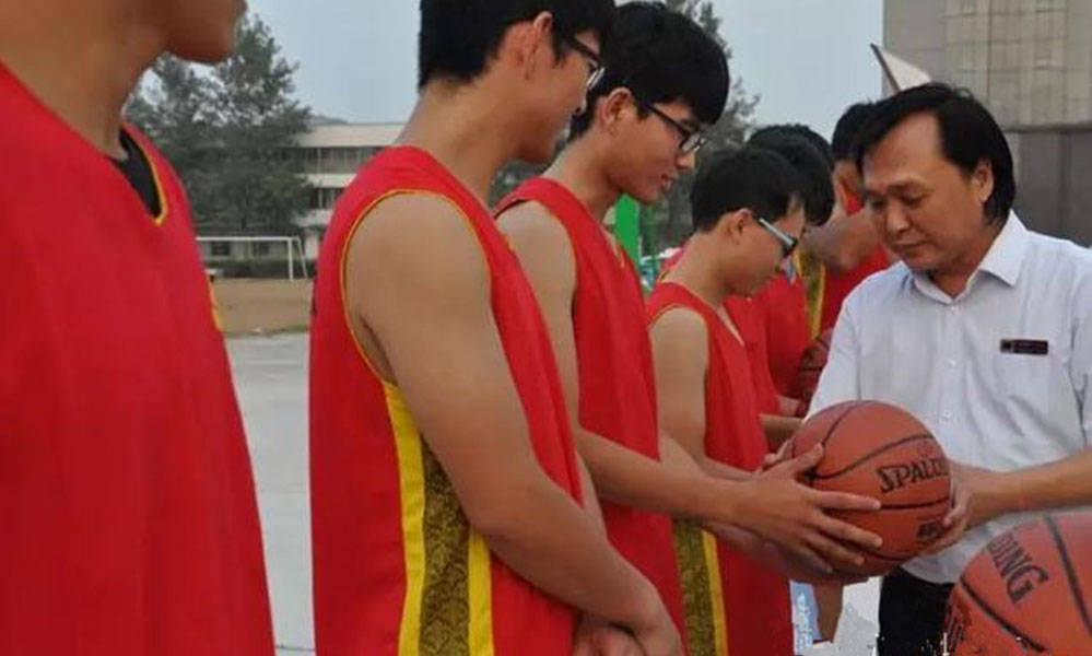 2015年河南海洋之神590登录入口集团“迎国庆”篮球赛